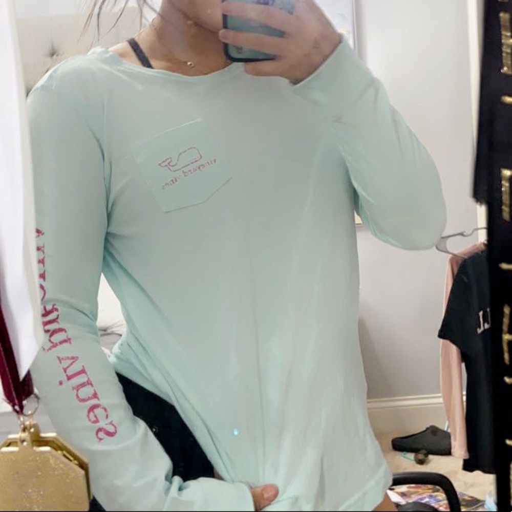 Vineyard vines long sleeve, size Small